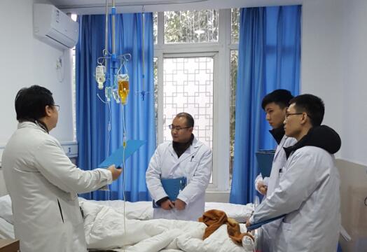涪陵区人民医院领导来我院指导临床工作